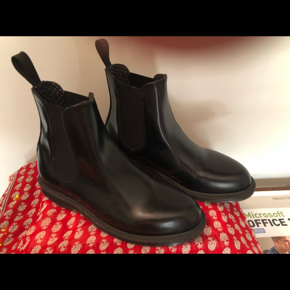 Dr. Marten Chelsea Boots